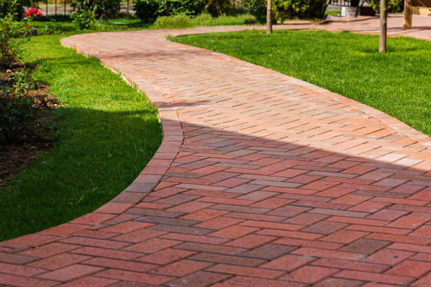 Best Professional Driveway Pavers  in Sneedville, TN